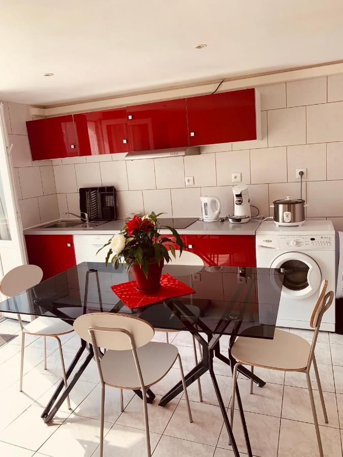 Belle Maison Avec Jardin Rdc T3 De 70M2 Vacances Ou Cure Thermale Rochefort Екстериор снимка