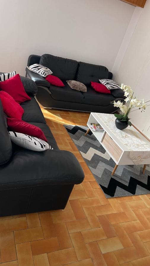 Belle Maison Avec Jardin Rdc T3 De 70M2 Vacances Ou Cure Thermale Rochefort Екстериор снимка