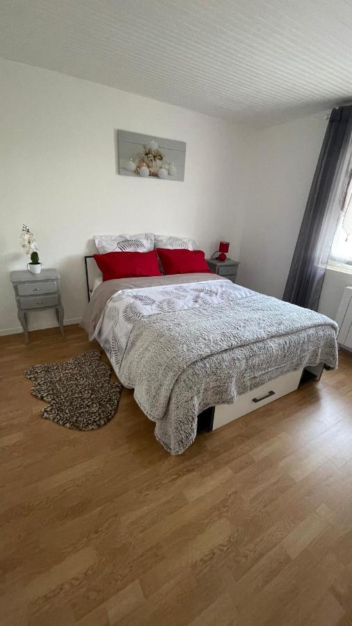 Belle Maison Avec Jardin Rdc T3 De 70M2 Vacances Ou Cure Thermale Rochefort Екстериор снимка